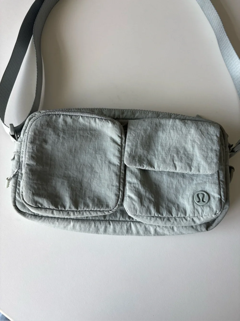 Lululemon Multi pocket crossbody bag